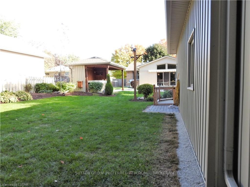 Listing Image 24