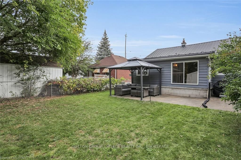 Listing Image 7