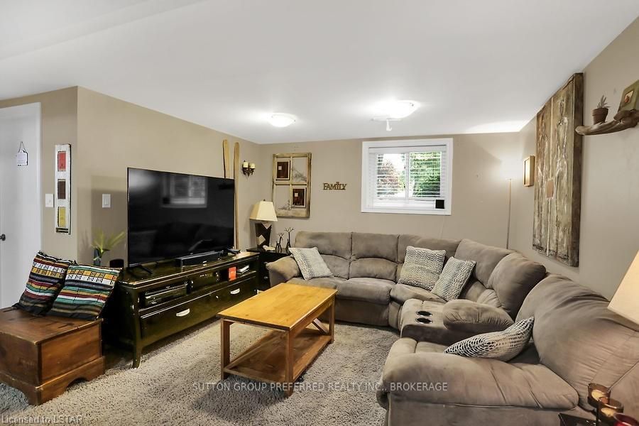 Listing Image 33