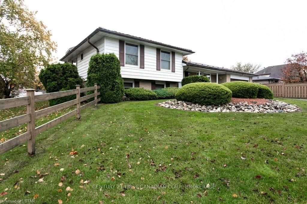 Listing Image 4