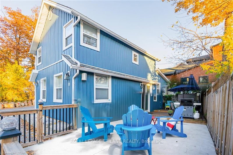 11 Dietrich Cres, Lambton Shores, N0M 1T0 | Image 2