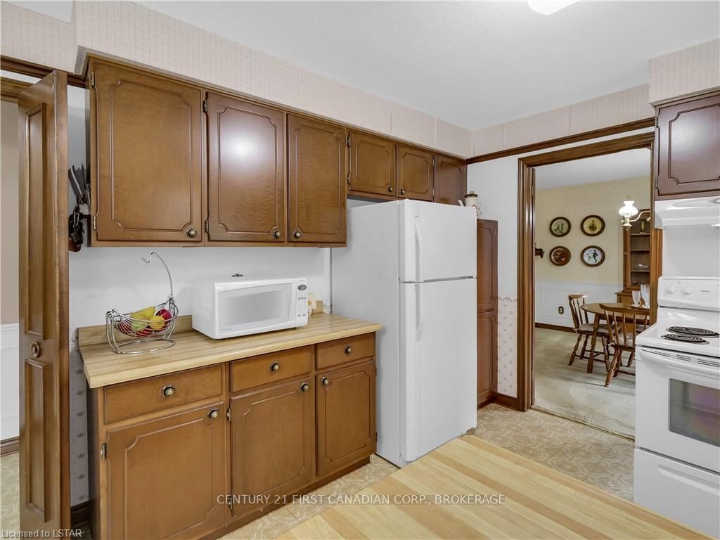 Listing Image 19