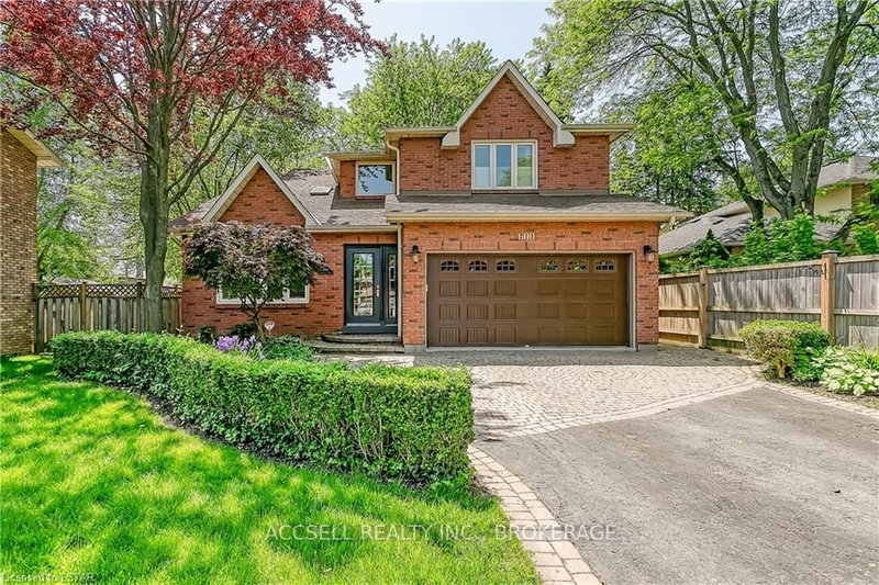 600 Highvalley Rd, Hamilton, L9G 3X3 | Image 3
