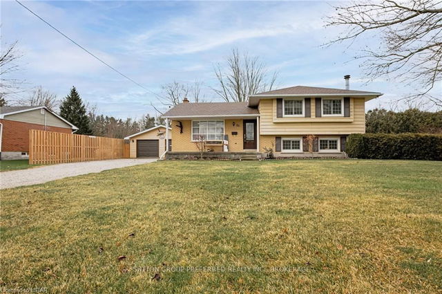 20 VINEDEN Drive