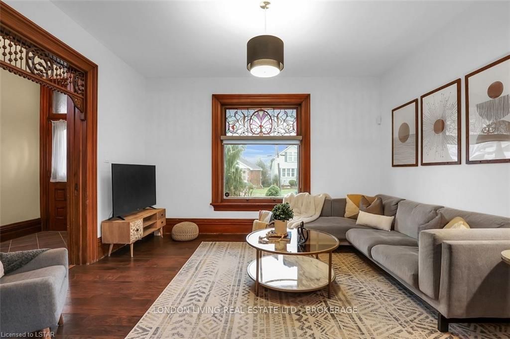 Listing Image 7