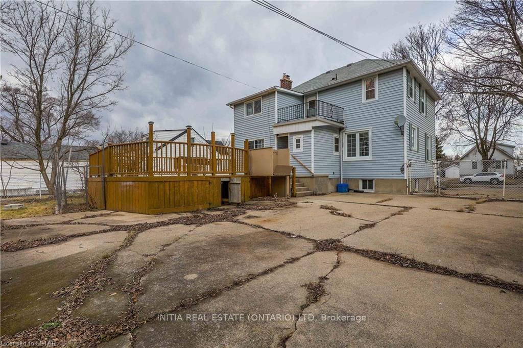 Listing Image 4