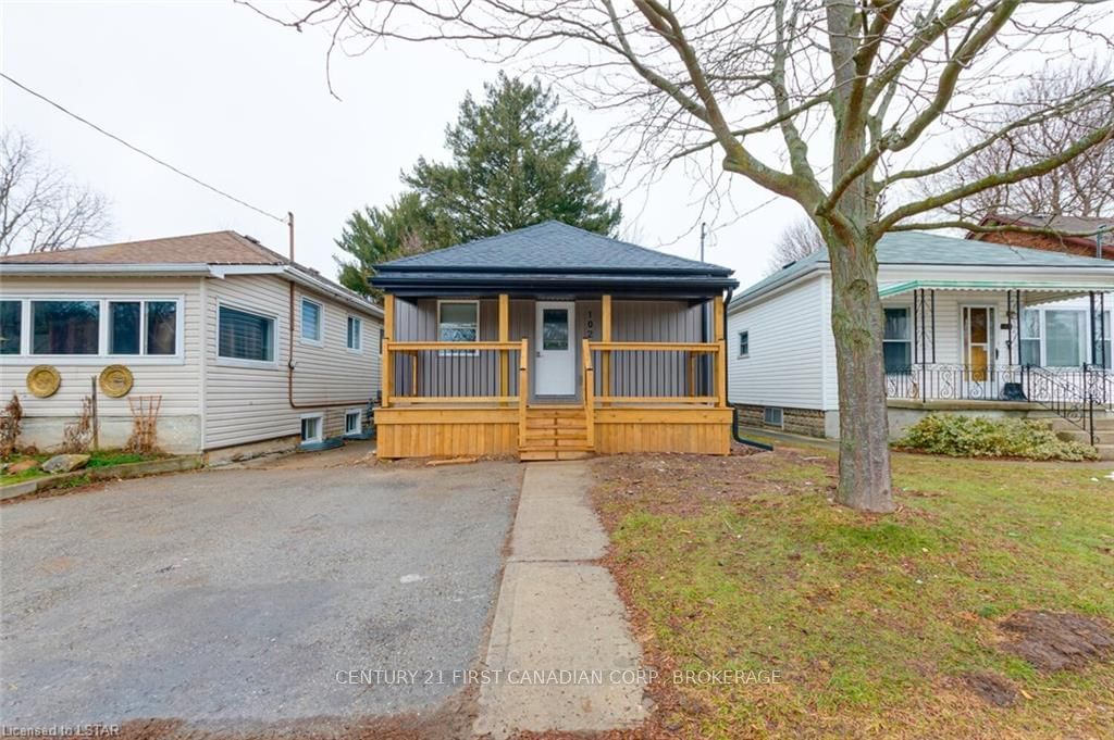 Listing Image 4
