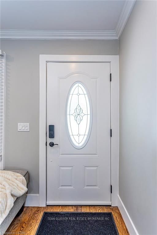 Listing Image 8