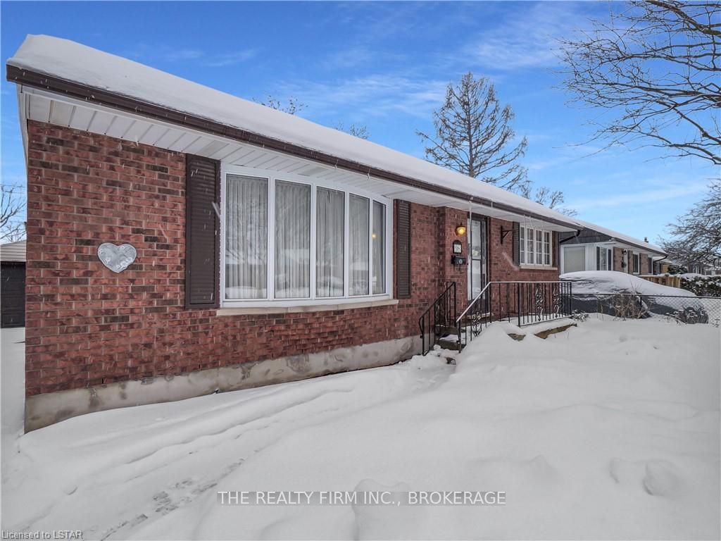 Listing Image 3