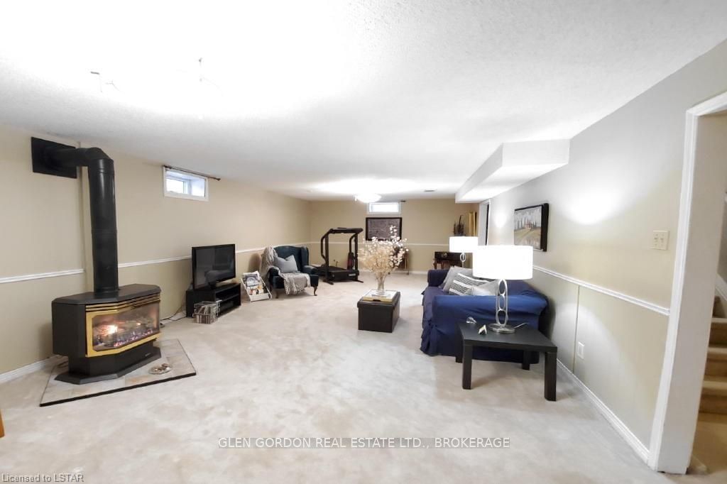 Listing Image 35