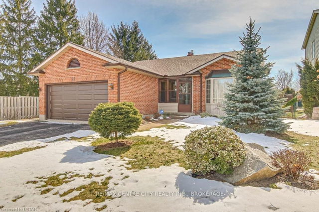 55 PENNYBROOK Crescent