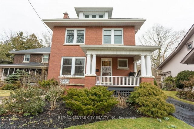 7 FARLEY Place