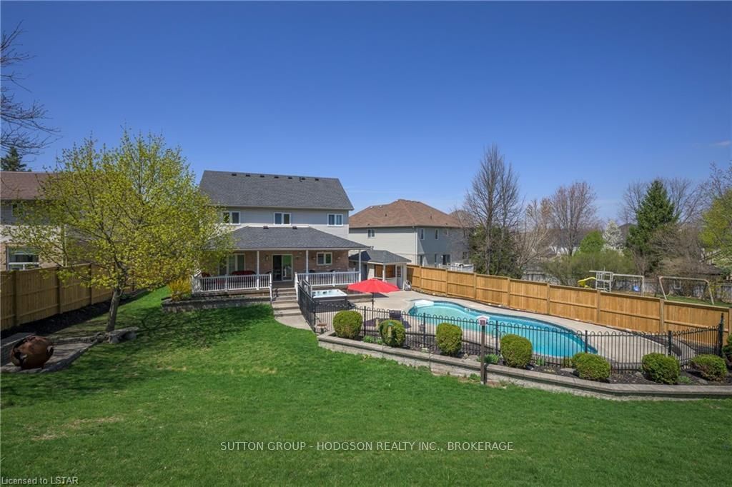 Listing Image 3