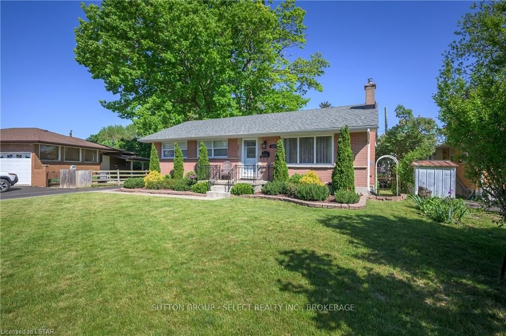Listing Image 3
