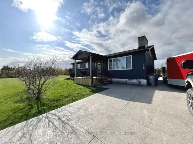 219 GOLFVIEW Street