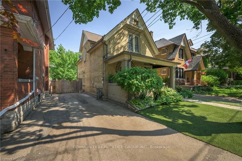 Listing Image 7