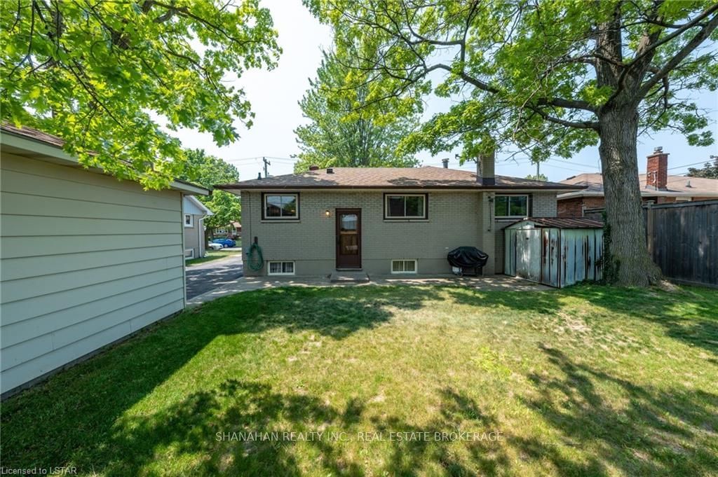Listing Image 7