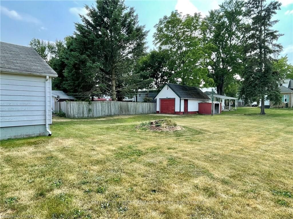Listing Image 16