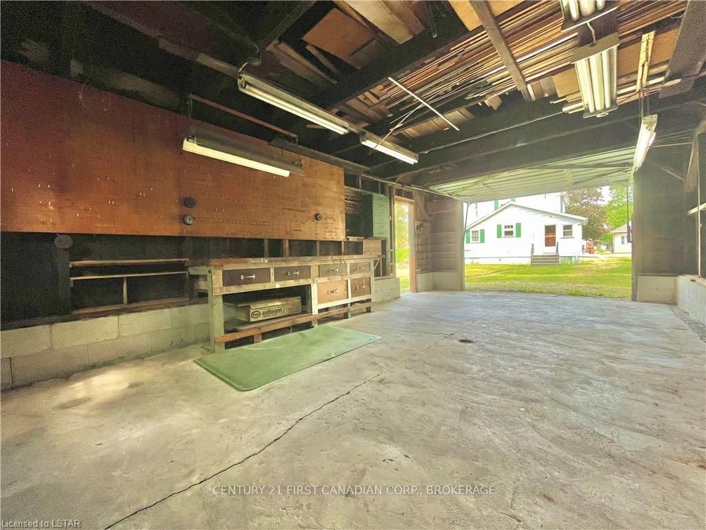 Listing Image 17