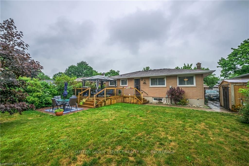 Listing Image 10