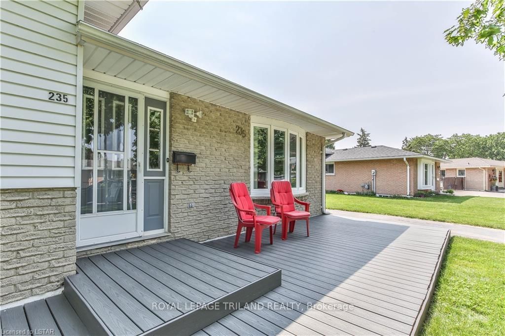 Listing Image 7