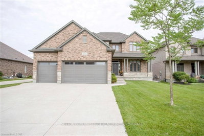 Detached House sold at 12 Ashwood Crescent, Middlesex Centre, Ontario, N0M 2A0 - Ilderton - MLS: X7815948