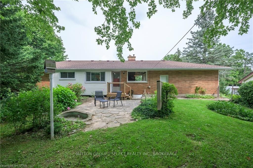 Listing Image 8