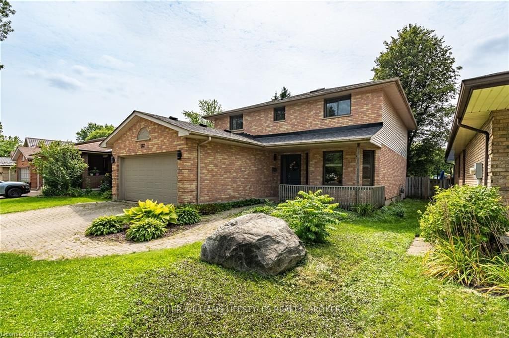 Listing photo 2