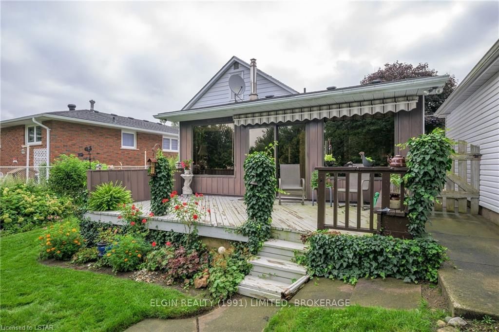 Listing Image 12