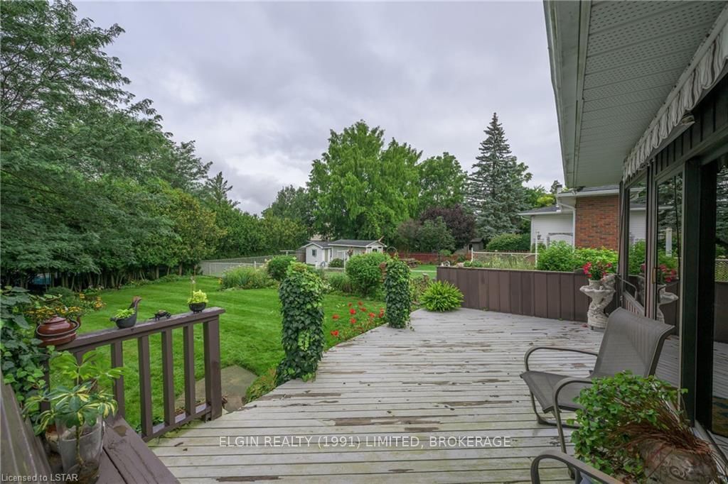 Listing Image 6