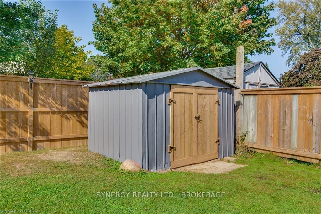 Listing Image 7