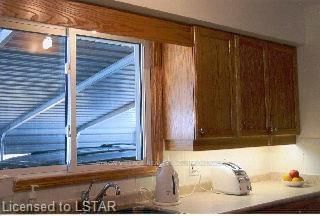 71 Belgrave Ave, London - South F image-0-3