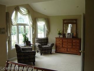 45 Shaw Valley Dr, St. Thomas, N5R 6J9 | Image 3