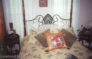 326 Smith St, Central Elgin, N5L 1C6 | Image 3