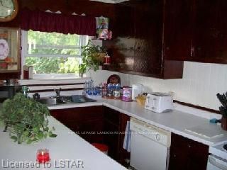 30 Kains St, St. Thomas, N5P 1M9 | Image 2