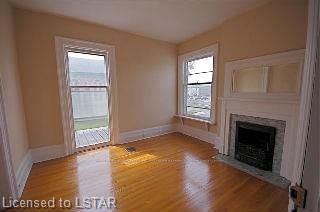 27 Southwick St, St. Thomas, N5R 3R7 | Image 2