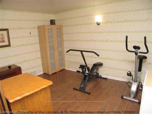 Listing Image 15