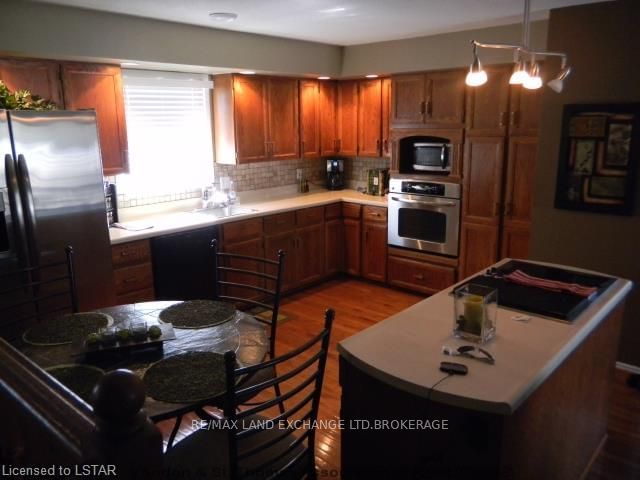 Listing Image 6