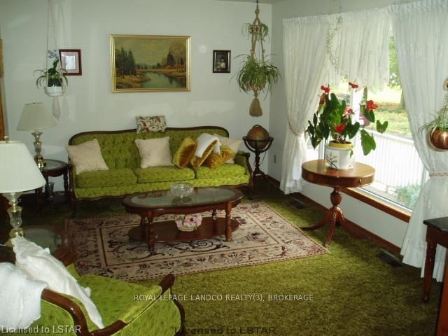 Listing Image 7