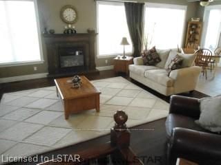 Listing Image 7