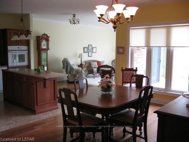 24 Bayfield Mews Lane, Bluewater, N0M 1G0 | Image 3