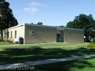 39 East Glen Dr, Lambton Shores, N0M 1B0 | Image 3