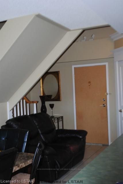 Room1