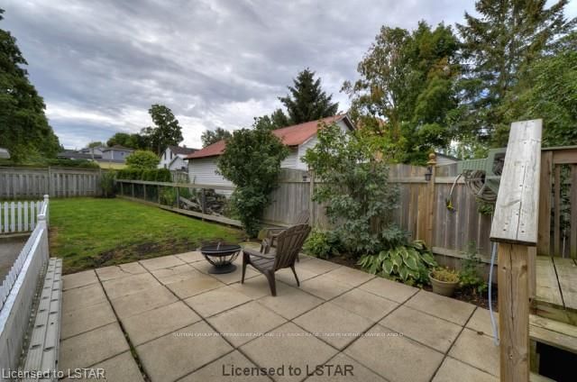 Listing Image 7