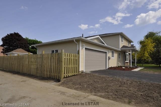 Listing Image 3