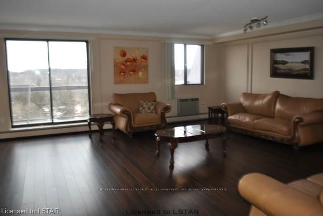 Room2