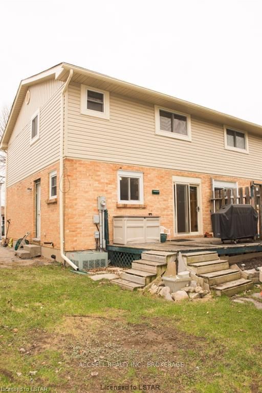Listing Image 3