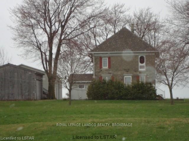 Listing Image 3