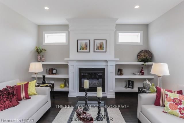 Listing Image 3