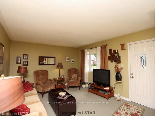 110 John St W, South Huron, N0M 1S2 | Image 3